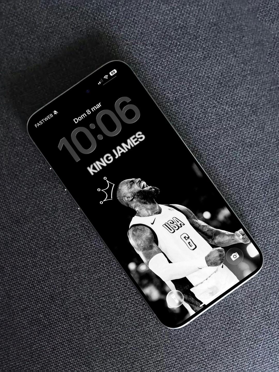 LeBron James — "King Edition" | Luxury Black & Gold Phone Wallpaper